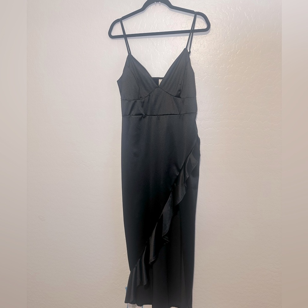 NWT Elegant Black Ruffle Dress